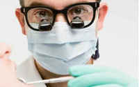 النظارات المكبرة في طب الاسنان