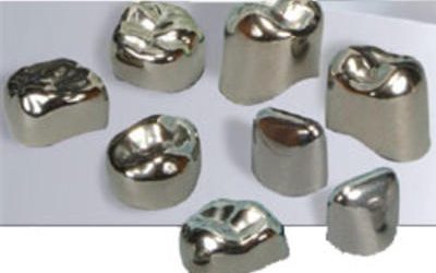 تيجان الفولاذ اللاصدئ في طب أسنان أطفال Stanless steel crowns